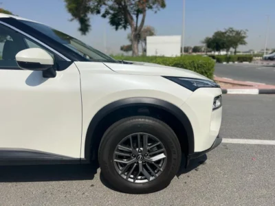 2024 Nissan X-Trail S 2.5L 4 Cylinders Engine White Grey SUV GCC Specs