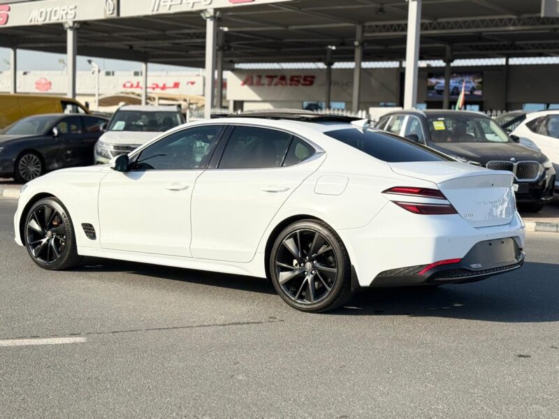 2023 GENESIS G70 2.0L Turbo V4 VVT White Beige Sedan RWD USA Specs