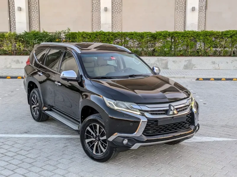 2017 Mitsubishi Montero Sport GLS 4WD Top Line 6 Cylinder Engine Black Beige SUV
