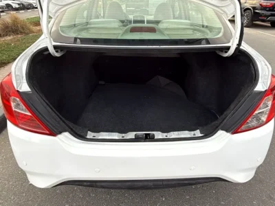 2019 Nissan Sunny SE 4 Cylinder Petrol Engine White Beige Sedan GCC Specs