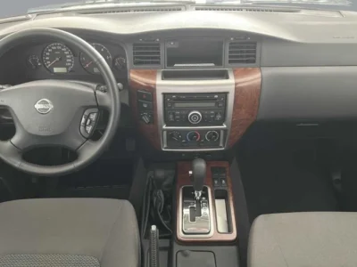 2024 Nissan Patrol Safari 4.8L AT 4 Cylinder Petrol Engine White Grey SUV GCC Specs