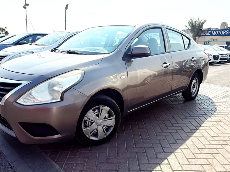 2020 Nissan Sunny SE 4 Cylinder Petrol Engine Grey Beige Sedan GCC Specs