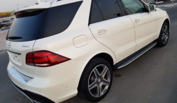2016 Mercedes-Benz GLE250 2.1-liter twin-turbo 4 Cylinder 4WD White Black SUV