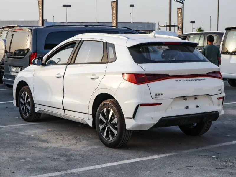 2025 BYD E2 Luxury Electric Car White Black Hatchback 405 km Range