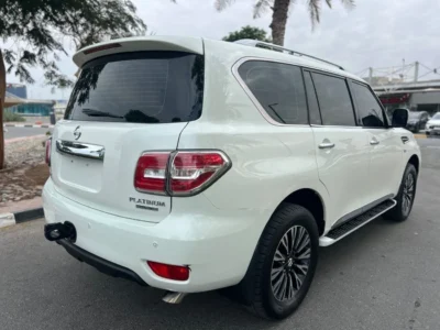 2017 Nissan Patrol LE Platinum 5.6L 8 Cylinders Petrol Engine White Tan SUV