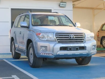 2025 Toyota Land Cruiser GXR 5.7L V8 Engine Silver Beige SUV 4WD