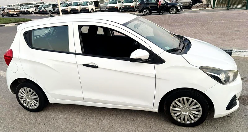 2016 Chevrolet Spark Other 4 Cylinders Petrol Engine White Black Sedan GCC