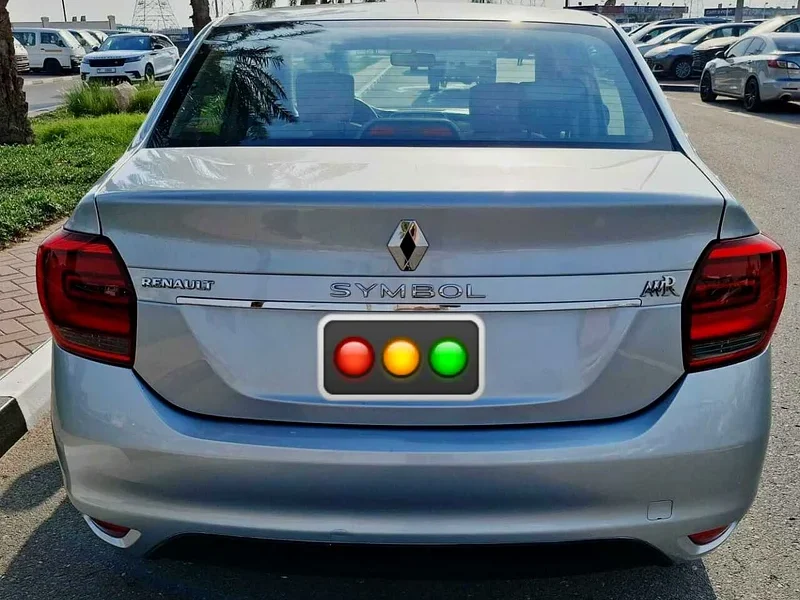 2020 Renault Symbol Other 4 Cylinder Petrol Engine Silver Beige Sedan GCC Specs