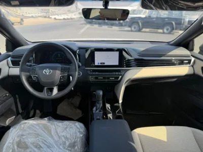 2025 Toyota Camry 2.5L 4 Cylinder Engine LE FWD PETROL Bronze Beige Sedan