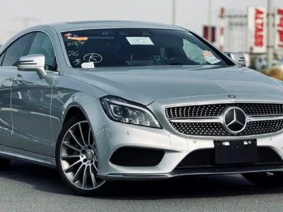 2017 Mercedes-Benz CLS-Class CLS 400 6 Cylinders Petrol Engine Silver Black Sedan