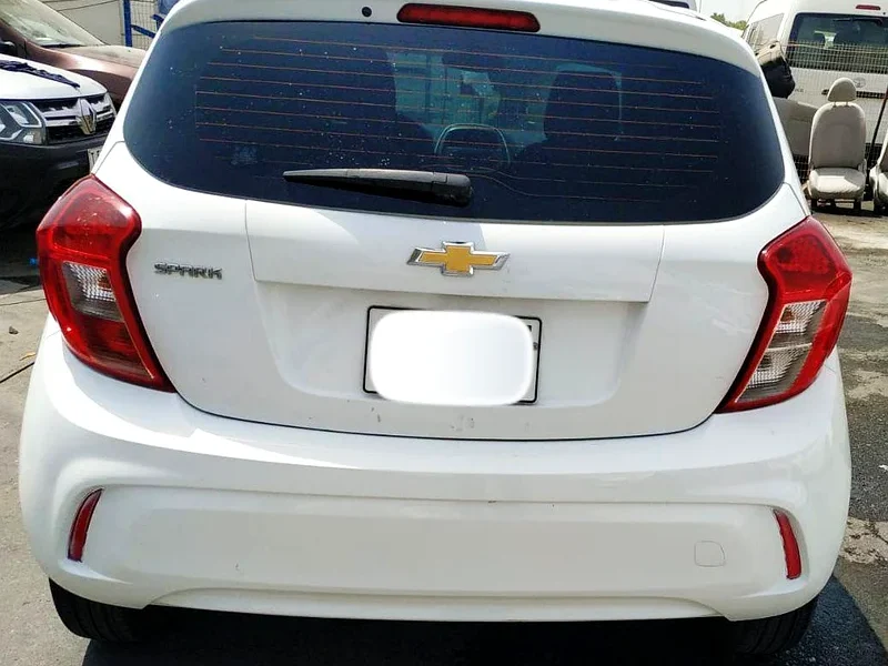 2016 Chevrolet Spark Other 4 Cylinders Petrol Engine White Black Sedan GCC