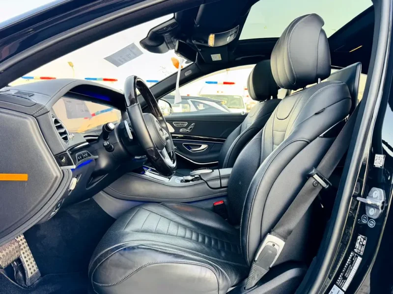 2018 Mercedes-Benz S-Class S 560 4MATIC 8 Cylinder Engine Black Sedan