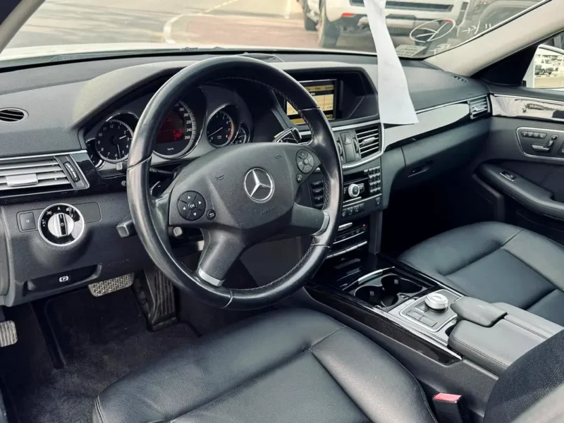 2011 Mercedes-Benz E-Class E 350 6 Cylinders Petrol Engine White Black Sedan