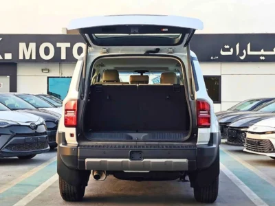 2024 Toyota Prado LC250 2.4T V4 PETROL White Beige SUV GCC Specs