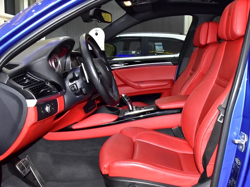 2013 BMW X6 X6M 8 Cylinder Petrol Engine Blue Red SUV GCC Specs