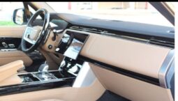 2024 Land Rover Range Rover 3.0L Turbocharged inline-6 Engine White Beige SUV