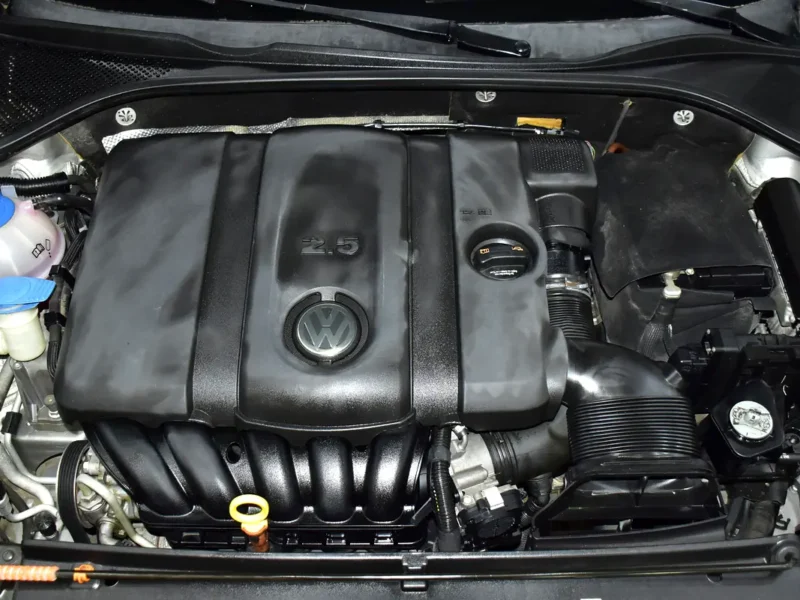 2013 Volkswagen Passat SEL 5 Cylinder Petrol Engine Silver Beige Sedan GCC