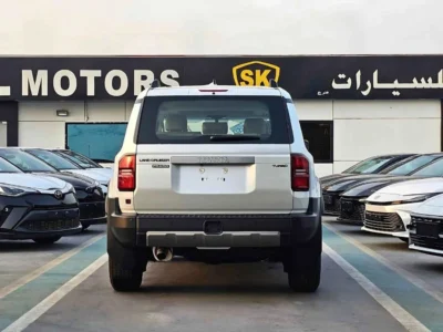 2024 Toyota Prado LC250 2.4T V4 PETROL White Beige SUV GCC Specs
