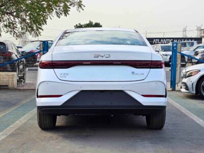 2025 BYD QIN PLUS DMI 55 KM PLUG IN HYBRID 1.5L V4 PETROL White Beige Sedan