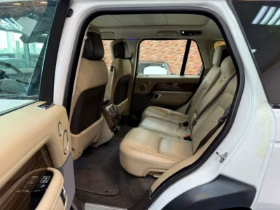 2019 Land Rover Range Rover HSE TOP6 Cylinder Petrol Engine White Beige SUV