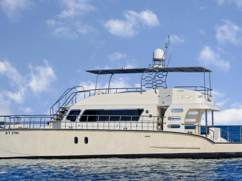 For Rent Yacht Charters in Dubai UAE
