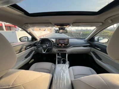 2025 Nissan Altima SV 2.5 Liter 4 Cylinder Petrol Engine White Beige Sedan GCC