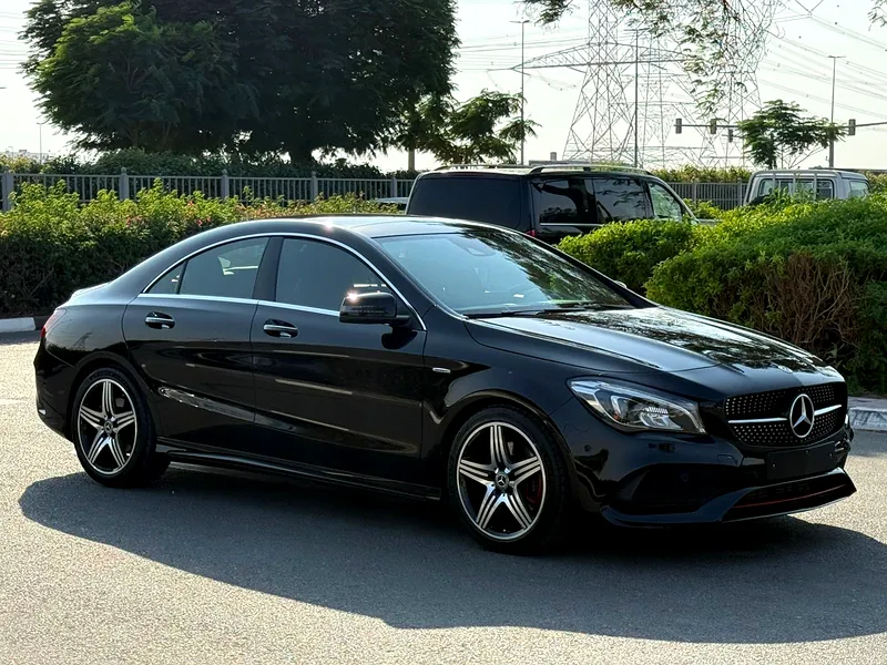 2019 Mercedes-Benz CLA CLA250 4 Cylinder Petrol Engine Black Sedan GCC Specs
