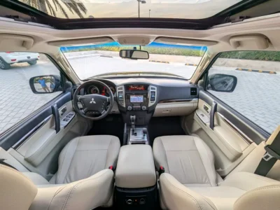 2018 Mitsubishi Pajero GLS Top 6 Cylinders Petrol Engine Black Beige SUV GCC