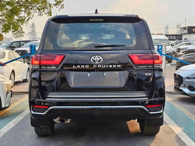 2026 Toyota Land Cruiser VX 4.0L PETROL V6 Engine Black SUV GCC Specs