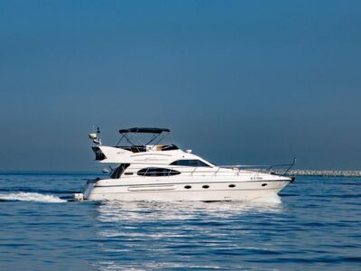 Yacht Charter Available in Dubai UAE