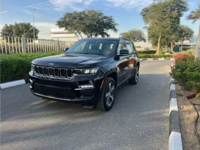 2024 JEEP GRAND CHROKEE 3.6 Liter V6 Cylinder Petrol Engine Black SUV GCC