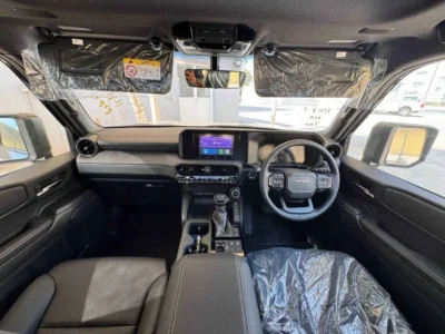 2025 Toyota Prado 2.8L DIESEL 4 Cylinder Diesel Engine Black SUV RHD