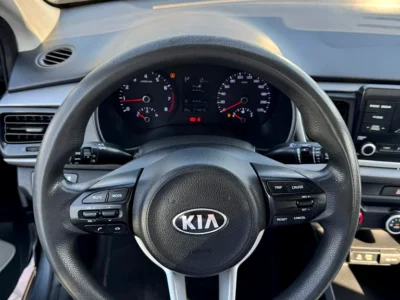 2018 Kia Rio Other 4 Cylinder Petrol Engine Grey Sedan GCC Specs
