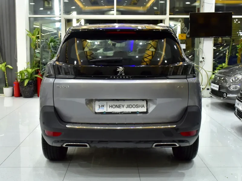 2024 Peugeot 5008 GT Line 4 Cylinder Petrol Engine Silver Red SUV GCC Specs
