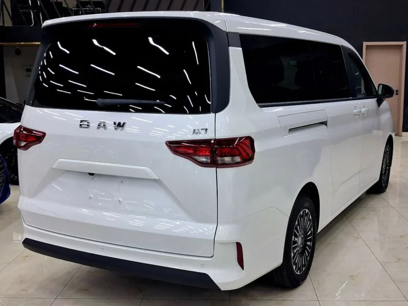 2026 BAW 212 M7 2.0 Liter 4 Cylinder Petrol Engine White Blue Van