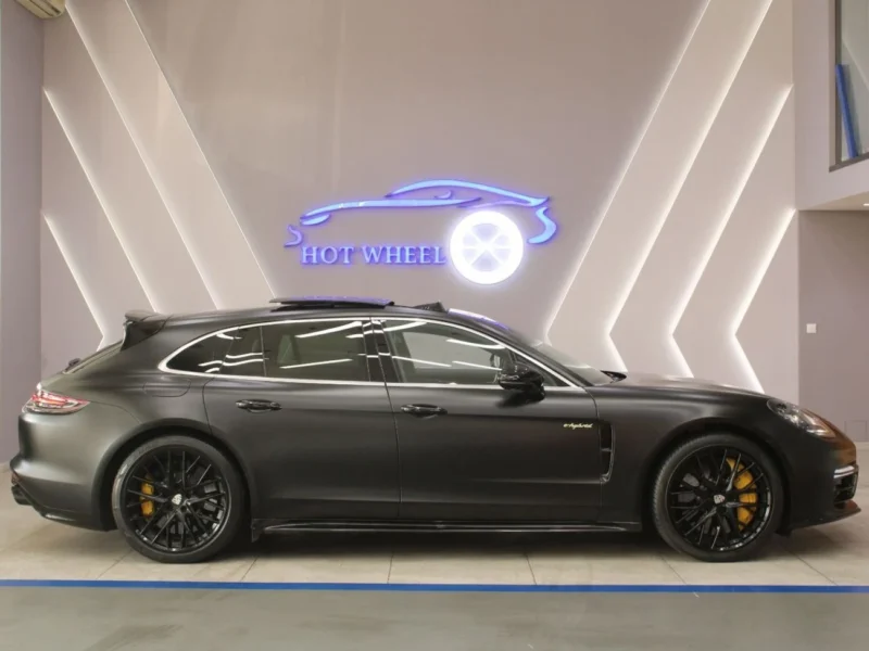 2020 Porsche Panamera Turbo S E-Hybrid Sport Turismo 4.0L Black Sedan
