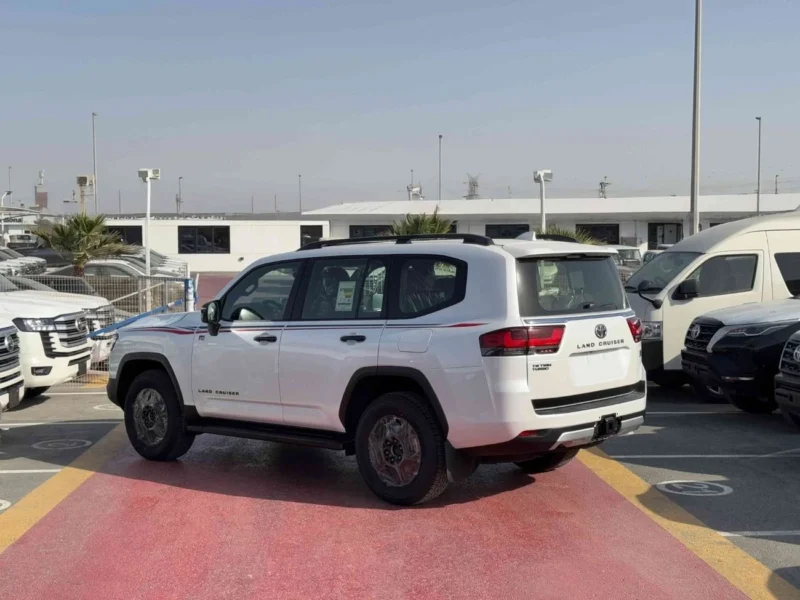 2026 TOYOTA LAND CRUISER GR-S 3.3L 6 Cylinder Engine DIESEL White Red SUV