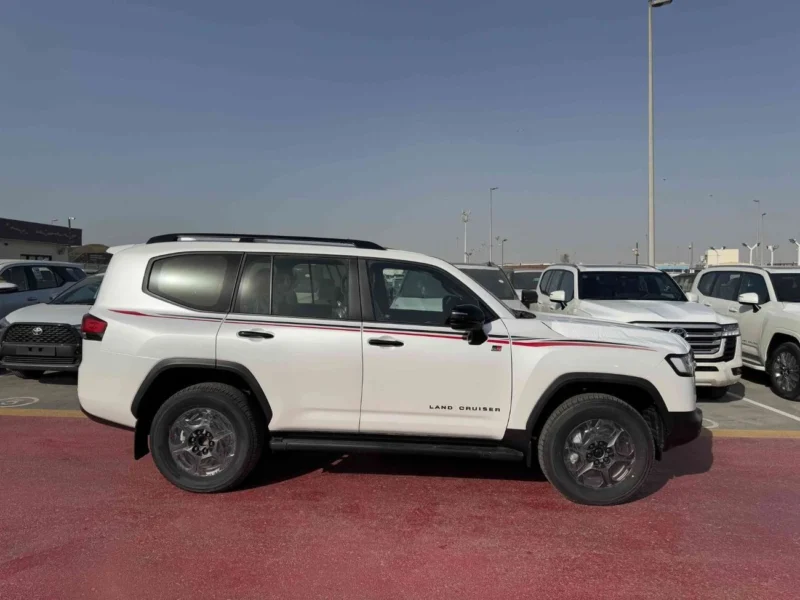 2026 TOYOTA LAND CRUISER GR-S 3.3L 6 Cylinder Engine DIESEL White Red SUV