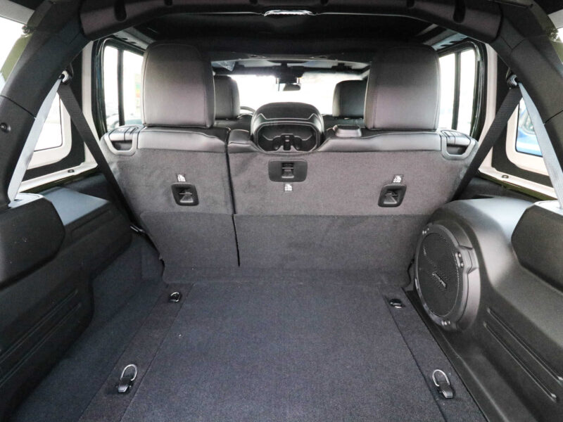 2024 Jeep Wrangler Unlimited Sahara 2.0L 4 Cylinders Engine Black Clear Coat