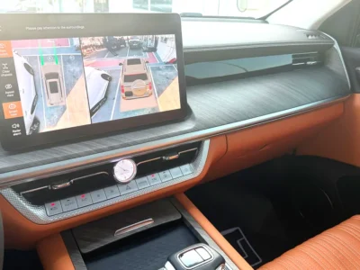 2025 GWM Tank 500 SIGNATURE 4 Cylinder Hybrid Engine Black Orange SUV