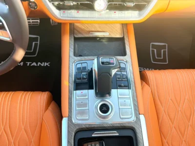 2025 GWM Tank 500 SIGNATURE 4 Cylinder Hybrid Engine Black Orange SUV