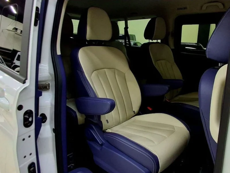 2026 BAW 212 M7 2.0 Liter 4 Cylinder Petrol Engine White Blue Van