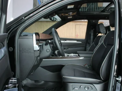 2025 Cadillac Escalade Sport Platinum 6.2 Liter V8 4WD Black SUV