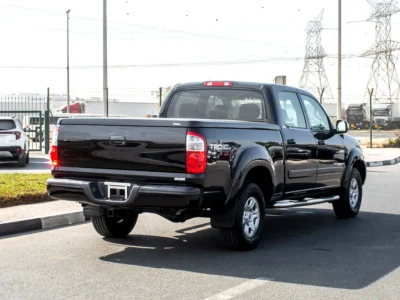 2006 Toyota Tundra Double Cab Limited 8 Cylinder Petrol Engine Black Beige