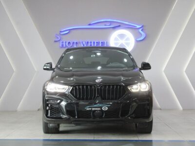 2023 BMW X6 M50i 4.4L Twin-Turbo Premium Unleaded V8 Black SUV
