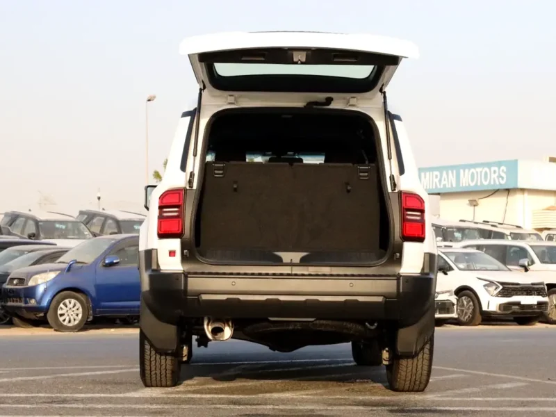 2025 Toyota Prado Other 4 Cylinders Petrol Engine Black SUV GCC Specs