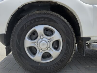 2025 Mahindra S6 Pickup 4x4 DC MT 2.2L 4 Cylinder Engine Diesel White Black