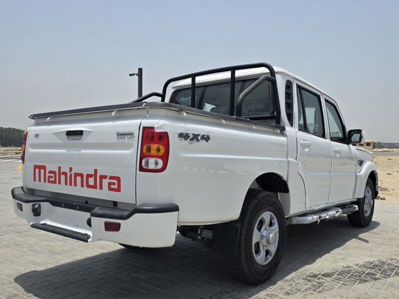 2025 Mahindra S6 Pickup 4x4 DC MT 2.2L 4 Cylinder Engine Diesel White Black