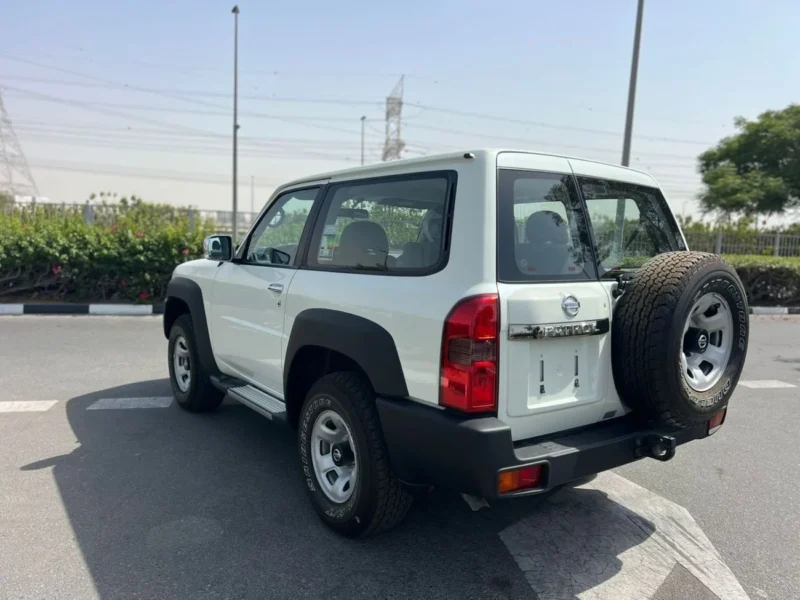 2023 Nissan Patrol Safari GL 4.8L 6 Cylinder Engine M/T White Grey SUV