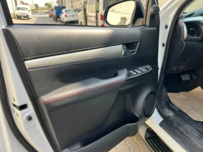 2026 TOYOTA HILUX ADVENTURE 2.4L 4 Cylinders 4X4 DIESEL White Blue Truck